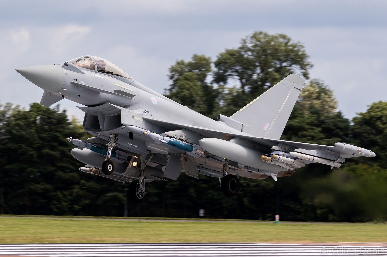 طائرة "Typhoon FGR.4" تابعة لسلاح الجو الملكي البريطاني الصورة من موقع flickr